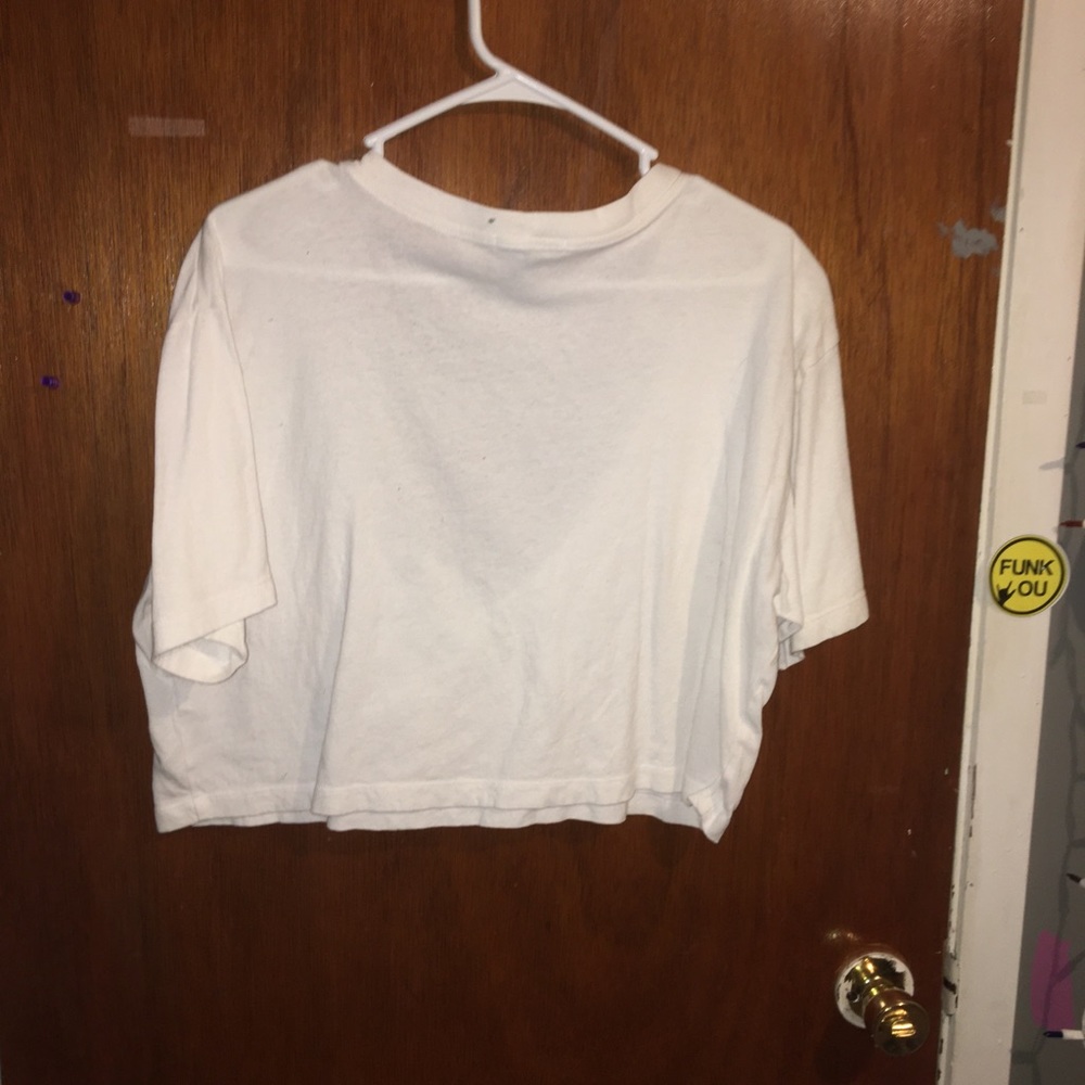 V cut tee - Picture 4 of 4